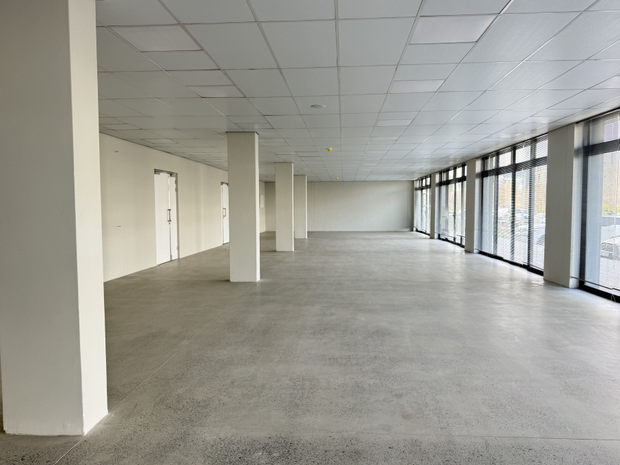 To Let Commercial Property for Rent in Paardevlei Western Cape